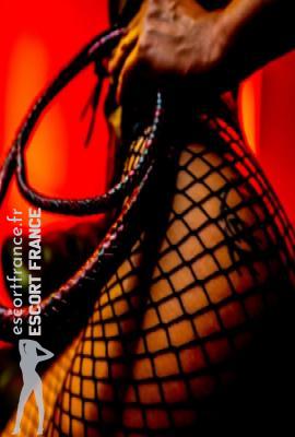 Sasha Tengu  Escort Paris