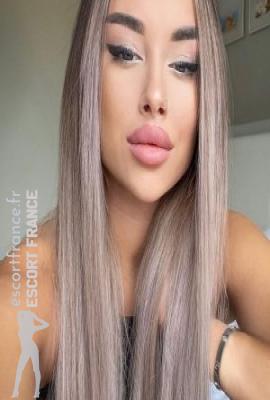 Violet  Escort Lyon