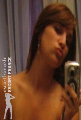 Checkwa Escort Clamart