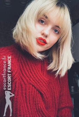 Mari Lily